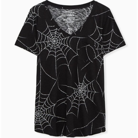 🆕️ Torrid Spiderweb Black And White Pocket Heritage Slub V-Neck Tee - Picture 1 of 3